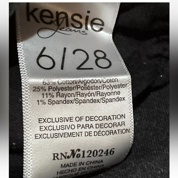 Kensie Black Washed Floral Embroidered Skinny Jeans Size 6/ 28 - Picture 5 of 6